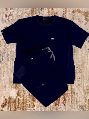 Figs Navy Scrub Set